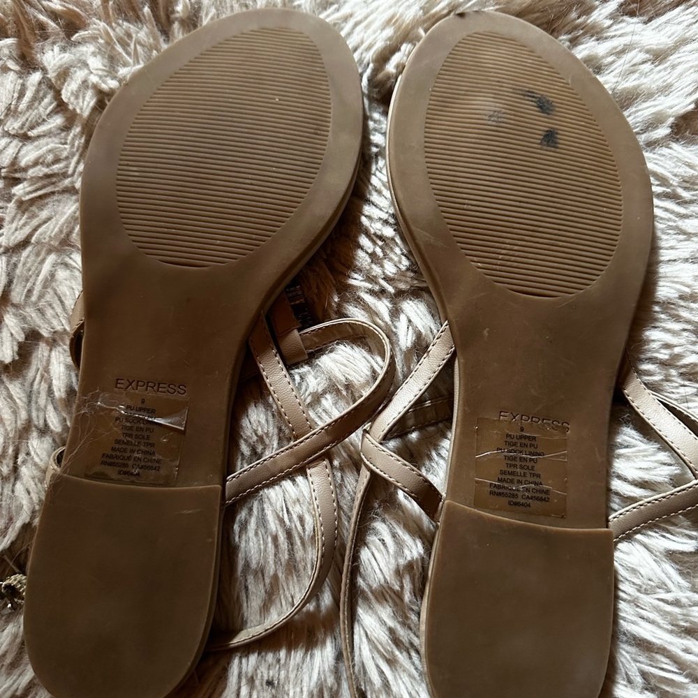 Express Sandals - Picture 3 of 3